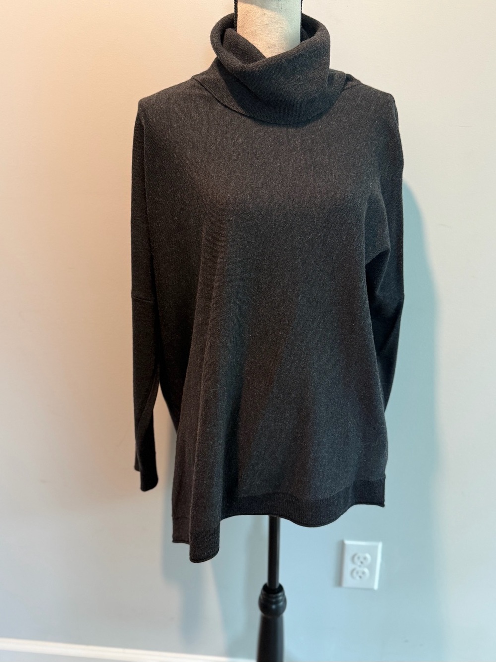 Eileen Fisher Italian Yarn 100% Merino Wool Asymmetrical Turtleneck Tunic Large